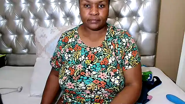 missboobsxx online show from February 12, 2026, 12:00 pm