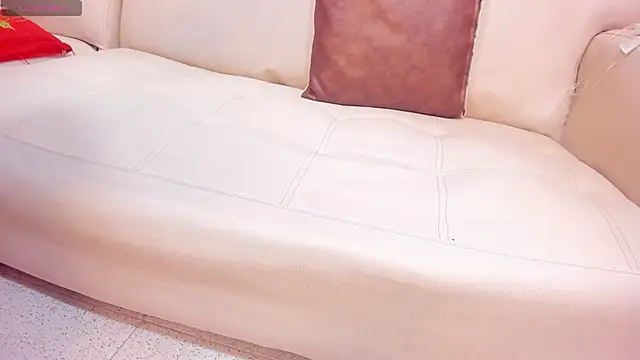 AlishaPalmer online show from December 20, 2024, 6:45 pm