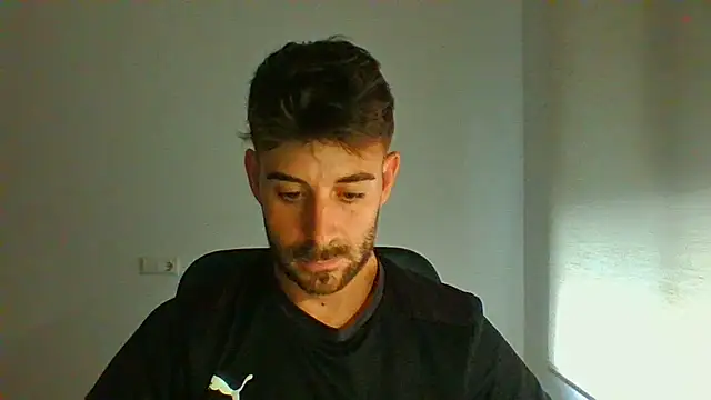 Snapshot of vargas90 chatting on July 6, 2026, 12:13 pm vargas90 online show from July 6, 2026, 12:13 pm