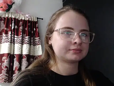 Snapshot of HellenMiyer1111 chatting on November 21, 2025, 9:02 pm HellenMiyer1111 online show from November 21, 2025, 9:02 pm