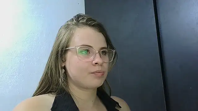 HellenMiyer1111 online show from March 20, 2026, 8:14 pm