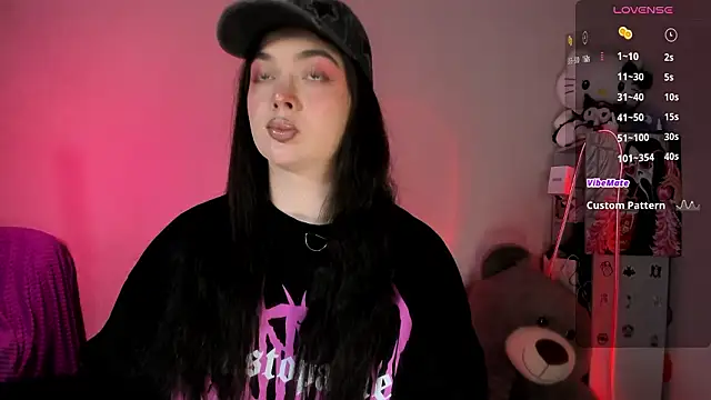 Snapshot of YsabellViveris chatting on February 22, 2026, 12:47 pm YsabellViveris online show from February 22, 2026, 12:47 pm