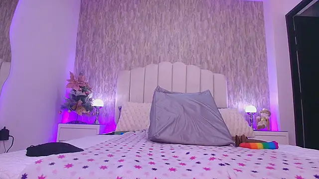 raven lilith  online show from December 20, 2025, 3:02 am