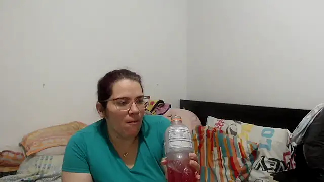 Snapshot of karlythoth@xh chatting on March 21, 2025, 4:18 pm karlythothxh online show from March 21, 2025, 4:18 pm