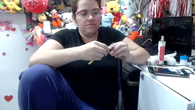Snapshot of karlythoth@xh chatting on September 12, 2025, 12:22 am karlythothxh online show from September 12, 2025, 12:22 am