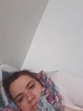 karlythothxh online show from November 24, 2025, 3:34 pm