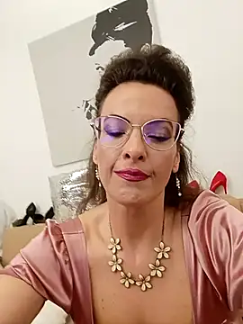 RebeccaNoble online show from May 9, 2026, 5:40 pm