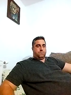 ADRIAN ADI40 online show from March 19, 2025, 1:21 am