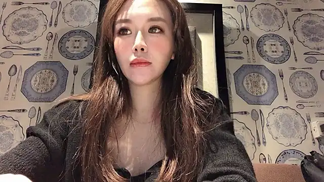 Snapshot of Tw_Zoella chatting on December 3, 2024, 6:04 am Tw Zoella online show from December 3, 2024, 6:04 am