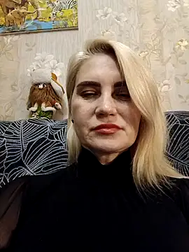 JennyOMay online show from October 28, 2025, 3:58 pm