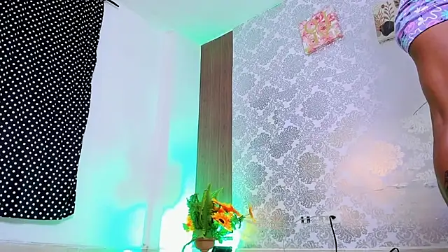 kelly thomson online show from November 8, 2025, 11:03 pm