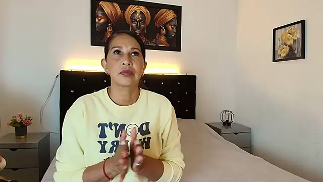 Snapshot of Shanon_mature chatting on June 5, 2026, 7:08 pm Shanon mature online show from June 5, 2026, 7:08 pm