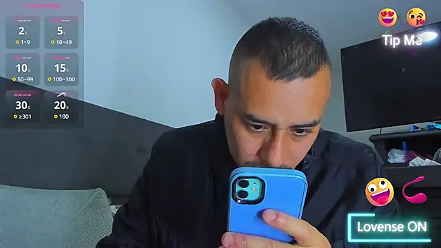 jhonyalzate2 online show from February 3, 2025, 1:30 am