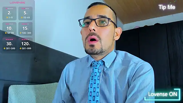 jhonyalzate2 online show from September 19, 2025, 5:20 am