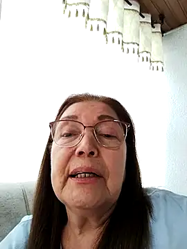Snapshot of Vicky_Rosse chatting on May 13, 2026, 6:49 pm Vicky Rosse online show from May 13, 2026, 6:49 pm