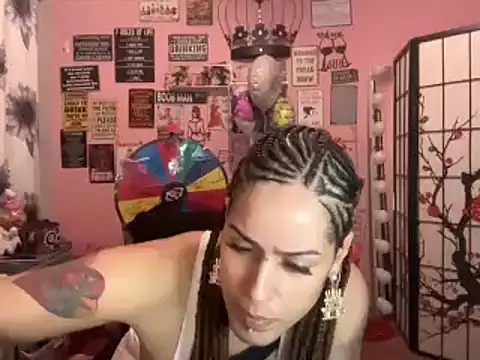 Snapshot of latinacubana chatting on January 9, 2025, 10:31 am latinacubana online show from January 9, 2025, 10:31 am