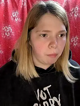 Zuli Kiska online show from March 11, 2025, 9:26 pm