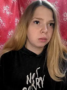 Zuli Kiska online show from November 12, 2025, 11:10 am