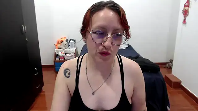 kittykalor09 online show from January 7, 2026, 4:26 am