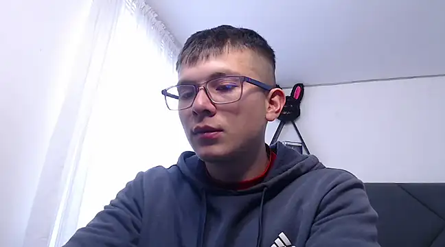 MathewCollin online show from March 21, 2025, 4:07 pm