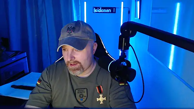 DerPornoPete online show from September 10, 2025, 9:37 pm