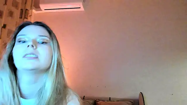 Vivian Davis online show from February 16, 2025, 10:21 pm