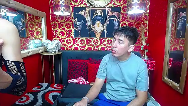 Snapshot of shannentrans chatting on December 28, 2024, 1:17 pm shannentrans online show from December 28, 2024, 1:17 pm