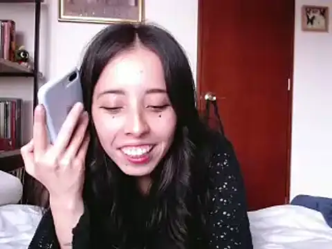 babyluna 8 8 online show from December 4, 2024, 9:13 pm