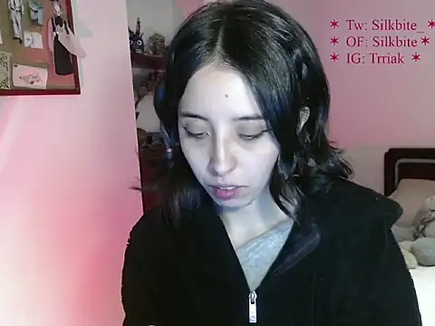 babyluna 8 8 online show from May 12, 2026, 1:47 am
