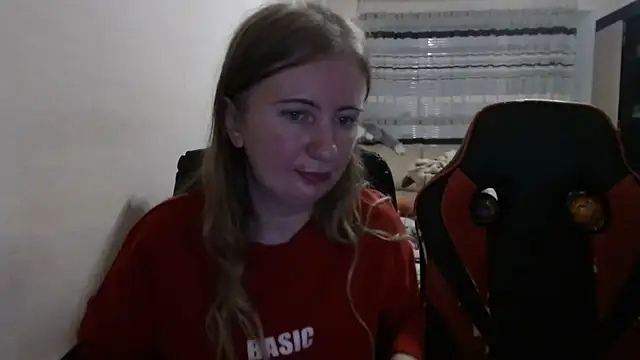 PeterAndJen online show from October 25, 2025, 6:24 pm