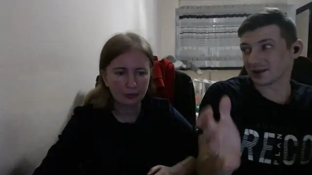 PeterAndJen online show from October 27, 2025, 6:56 pm