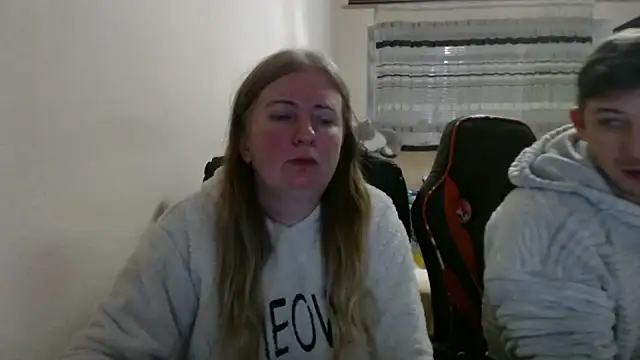 PeterAndJen online show from December 13, 2025, 8:04 pm