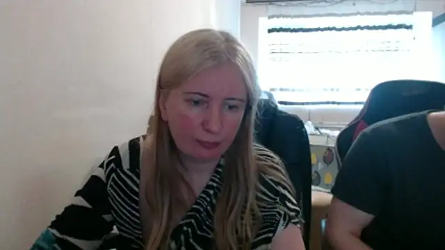 PeterAndJen online show from May 11, 2026, 2:56 pm