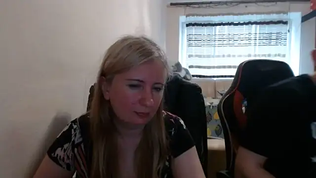 PeterAndJen online show from May 27, 2026, 4:26 pm