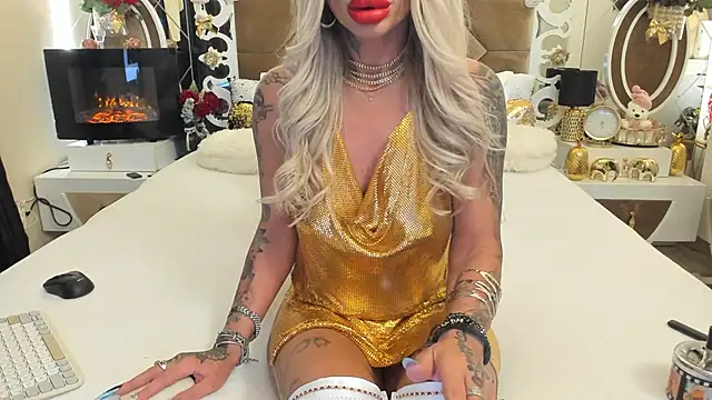 Snapshot of hotgirlsmoking_69xxx chatting on February 14, 2025, 3:36 pm hotgirlsmoking 69xxx online show from February 14, 2025, 3:36 pm