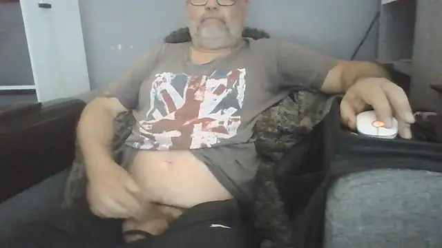 Naturistmale45 online show from May 31, 2026, 9:49 am