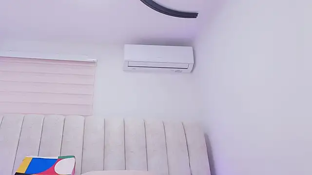 timkerbell  online show from December 5, 2025, 7:43 pm