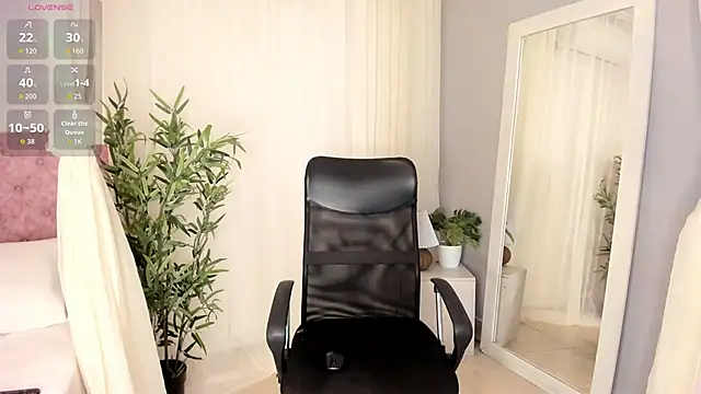 Snapshot of Snooky_Clinton chatting on September 18, 2025, 11:40 pm Snooky Clinton online show from September 18, 2025, 11:40 pm