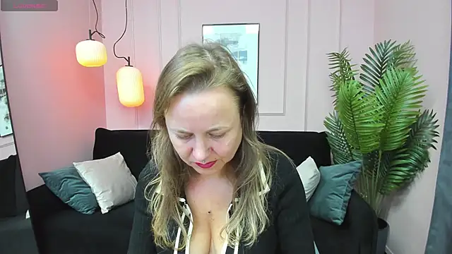 GabrielGold online show from October 10, 2025, 8:41 pm