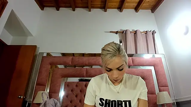 briana wonder69xxx online show from January 13, 2026, 2:22 pm