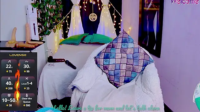 Snapshot of Mommy-pervert chatting on December 8, 2024, 10:47 pm Mommy-pervert online show from December 8, 2024, 10:47 pm