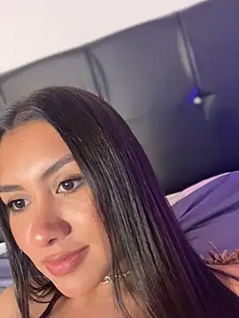 Ambar pe  online show from January 19, 2025, 7:58 pm