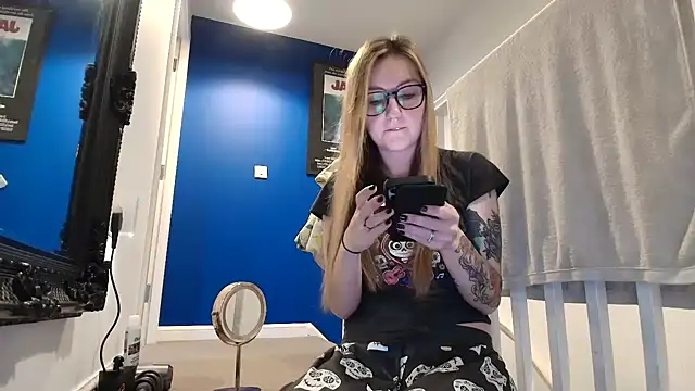 short sweetpea online show from October 12, 2025, 8:46 am