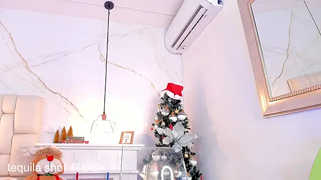 Snapshot of IsiisLovei chatting on December 31, 2024, 2:03 pm IsiisLovei online show from December 31, 2024, 2:03 pm