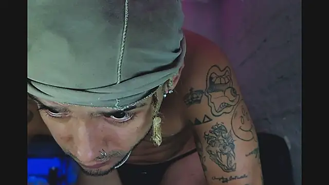 Snapshot of DanielsCock420 chatting on April 16, 2026, 2:56 am DanielsCock420 online show from April 16, 2026, 2:56 am