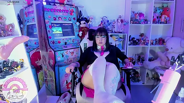 Snapshot of meda_kawaii_ chatting on February 2, 2025, 9:02 pm meda kawaii online show from February 2, 2025, 9:02 pm