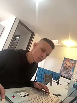 Snapshot of yequeal chatting on March 4, 2025, 5:34 pm yequeal online show from March 4, 2025, 5:34 pm