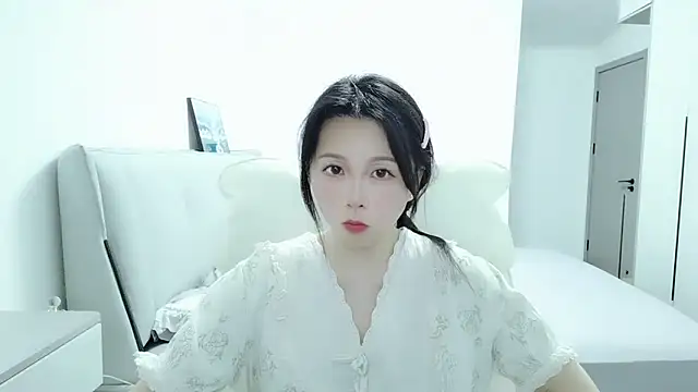 Snapshot of Sunset_glow chatting on April 19, 2026, 2:38 pm Sunset glow online show from April 19, 2026, 2:38 pm