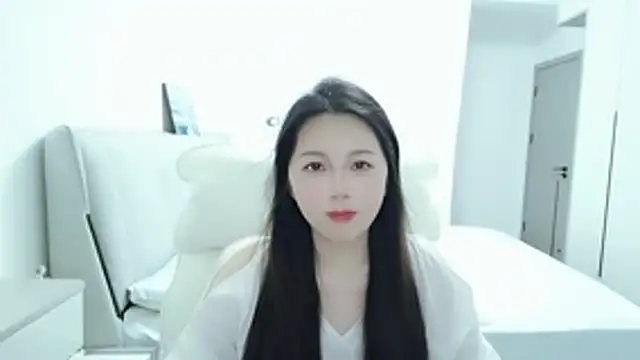 Snapshot of Sunset_glow chatting on May 26, 2026, 3:30 pm Sunset glow online show from May 26, 2026, 3:30 pm