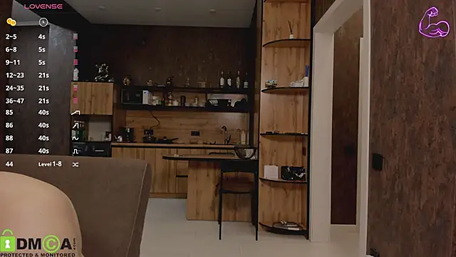 Model Mike online show from April 7, 2026, 5:02 pm